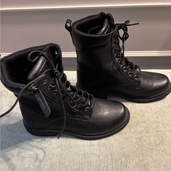 Ladies boots - Picture 2 of 6